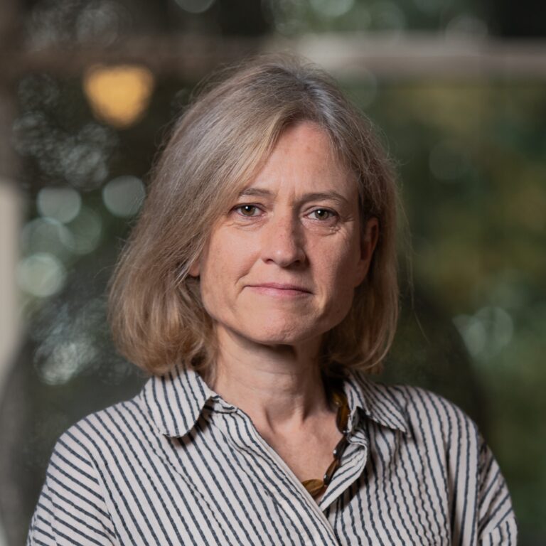 Lucy Robey